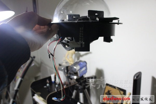 DIY机器人系列:工程师自制蓝光呼吸WIFI机器人,第4张