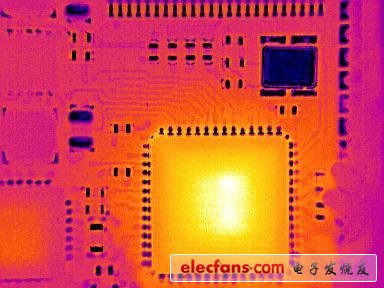 电路板检测型红外热像仪及应用案例简介,图3. 微距镜头观测电路板热像图,第3张