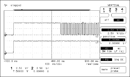 简单的演示如何使用一个DS1232和MicroMonitor,Figure 4. Watchdog strobe signal (ST) at the beginning of execution: 1)VCC 2) ST.,第5张