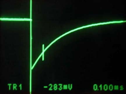 超低功耗复位发生器-Ultra Low Power Rese,Figure 4. Pulse output; horizontal scale = 100µS/div, vertical scale = 1V/div, supply voltage = 4.5V, pulse width (30%) = 100µS.,第7张