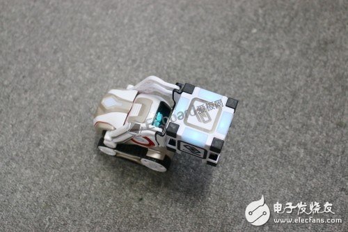 机器人“Cozmo”怎么样看看就知道,机器人“Cozmo”怎么样看看就知道,第6张