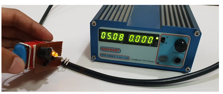 DIY非接触式低成本交流电压检测器,poYBAGLo6dOAILxqAAQjxO5jP24032.png,第4张